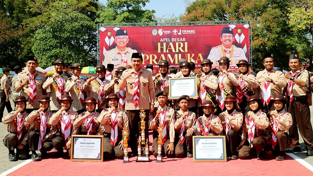 Pramuka Penggalang Garuda MTsN 3 Nganjuk Tahun 2024 Pramuka Penggalang Garuda MTsN 3 Nganjuk Tahun 2024
